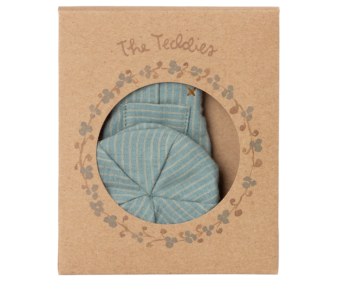 Overall und Mütze für Teddy Junior von Maileg – Bild 3