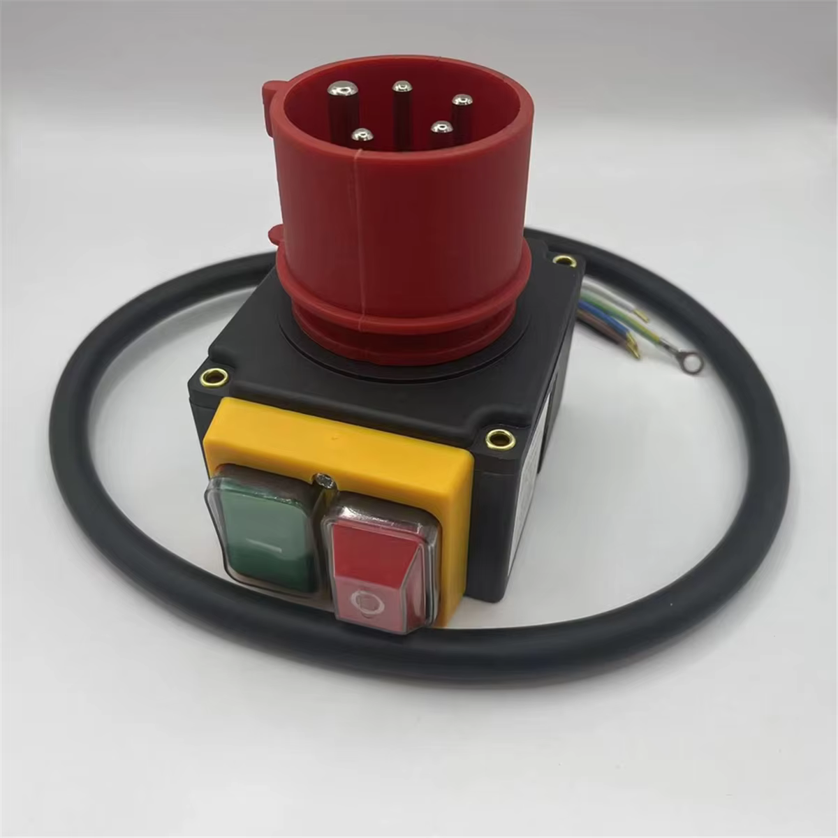 Zuverlässiger Koa7 3-Phasen Geräteschalter 380/400V mit Kabel – Robust und Effizient