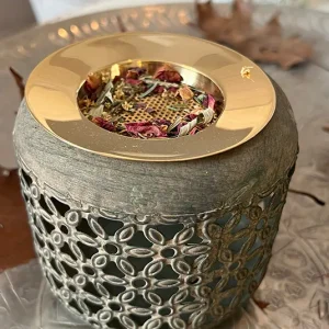 Stövchen Olive klein mit Messingsieb