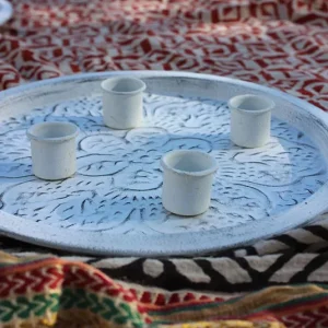 Blumenteller weiß inkl. 4 Magnete groß