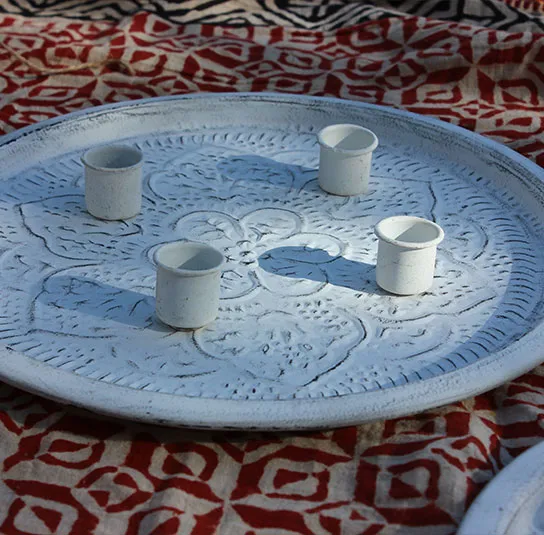 Blumenteller weiß inkl. 4 Magnete groß – Bild 6