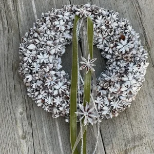 Aniskranz Jul dekoriert