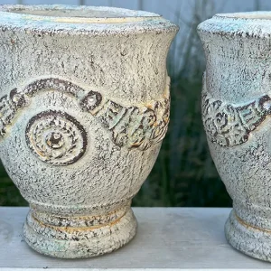 Übertopf auf Fuß creme groß