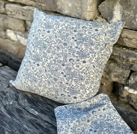 Polsterbezug, Kissenhülle blumig blau – Bild 6