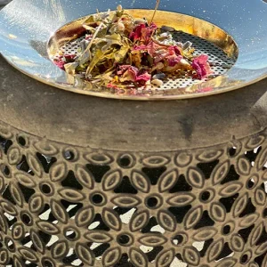 Stövchen Olive mit Messingsieb