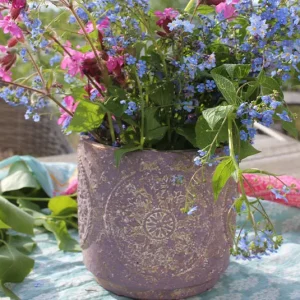 Topf, Übertopf lila Sommerblumen